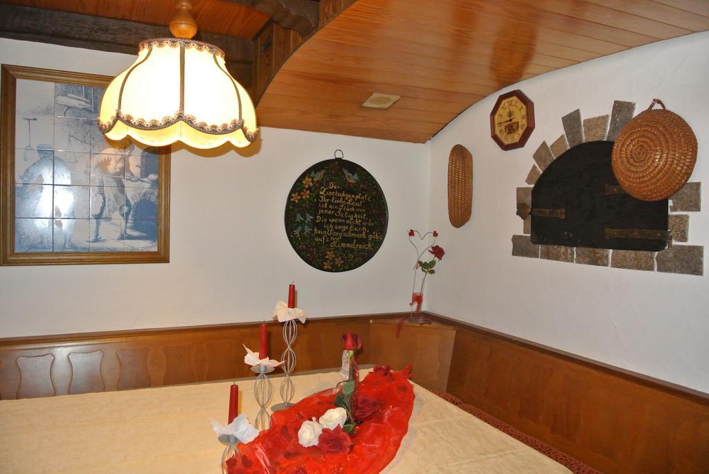 Akzent Hotel Am Bach デッテルバッハ エクステリア 写真