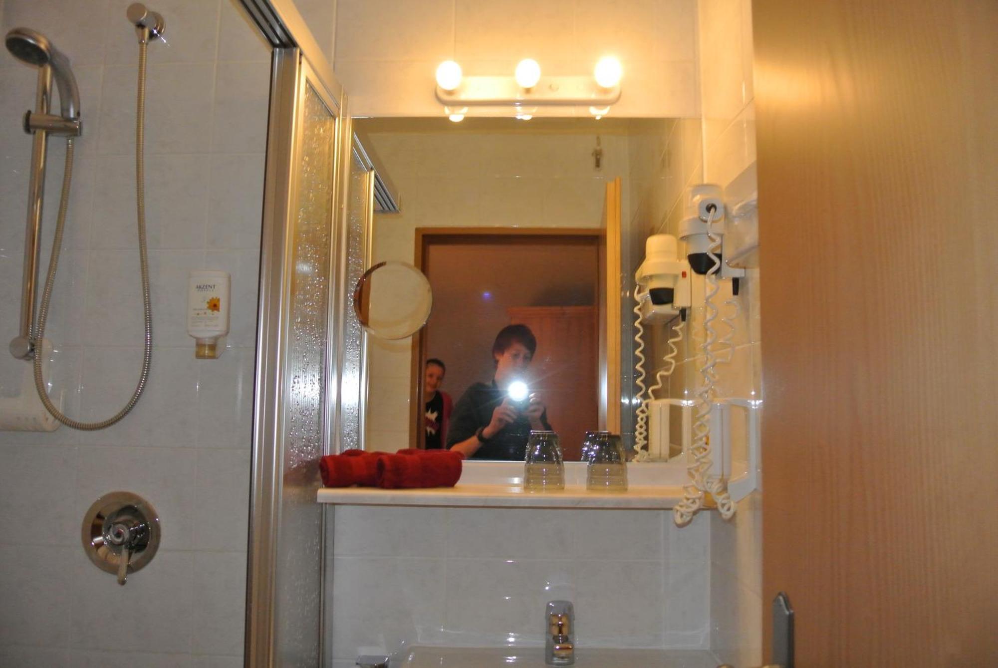 Akzent Hotel Am Bach デッテルバッハ エクステリア 写真